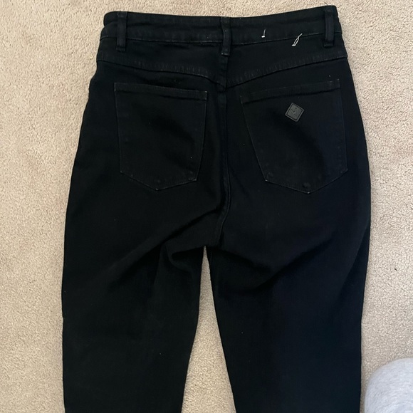 A brand new jeans worn once - high rise petite black jean super comfortable - Picture 5 of 7
